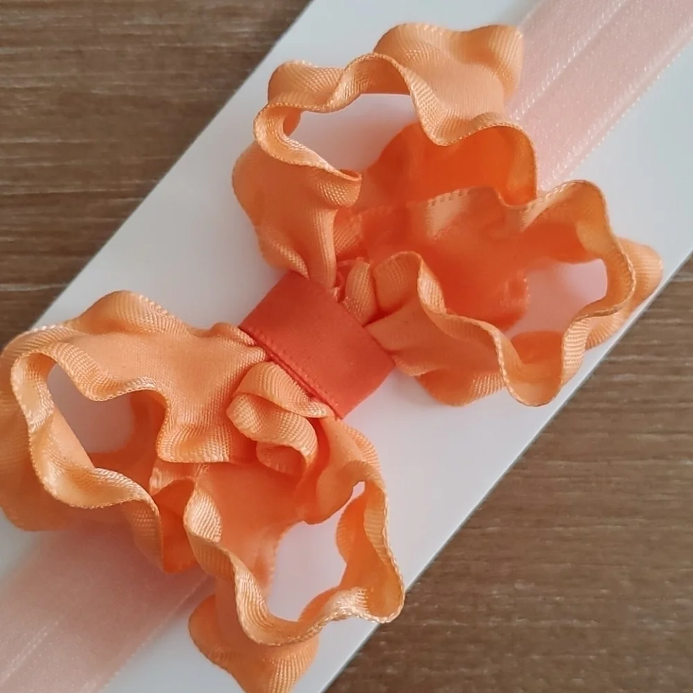 NWT Ruffle Bow Headband